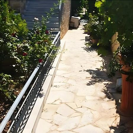 Σύγχρονο Vintage Στο Μαρούσι Apartment Athens Ngoại thất bức ảnh